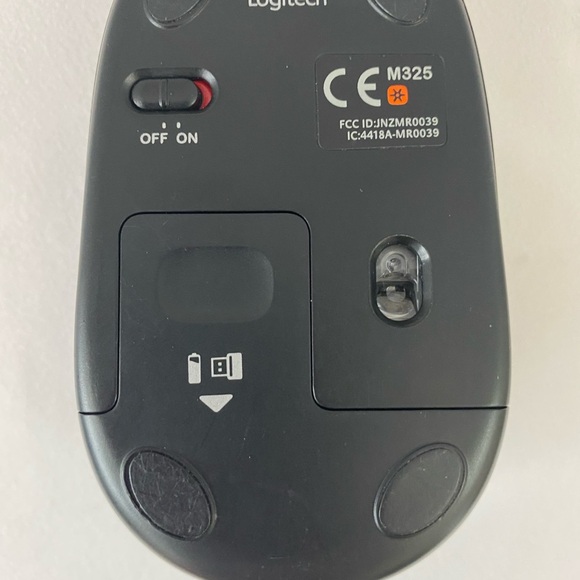 Logitech M325 Computer Mouse - Picture 7 of 7
